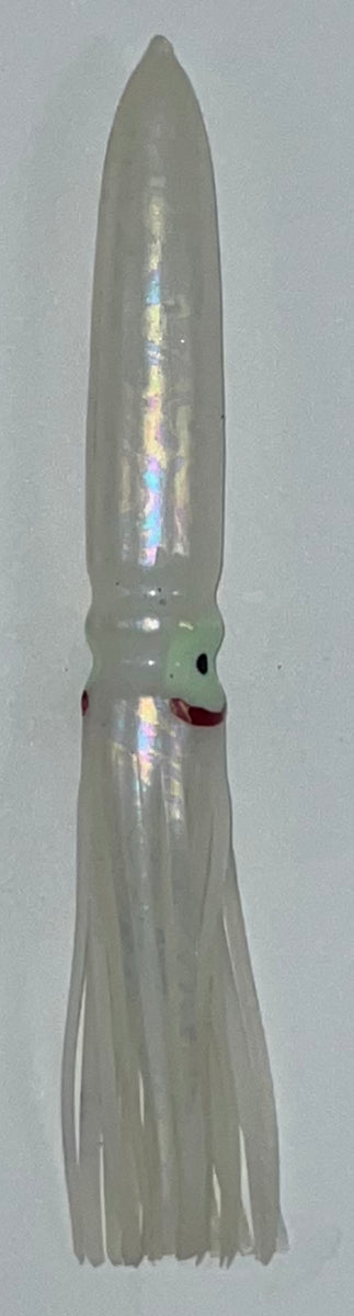 日本での記録は3例のみ？ 稀少な魚＜フタイロハナスズキ＞を観察
